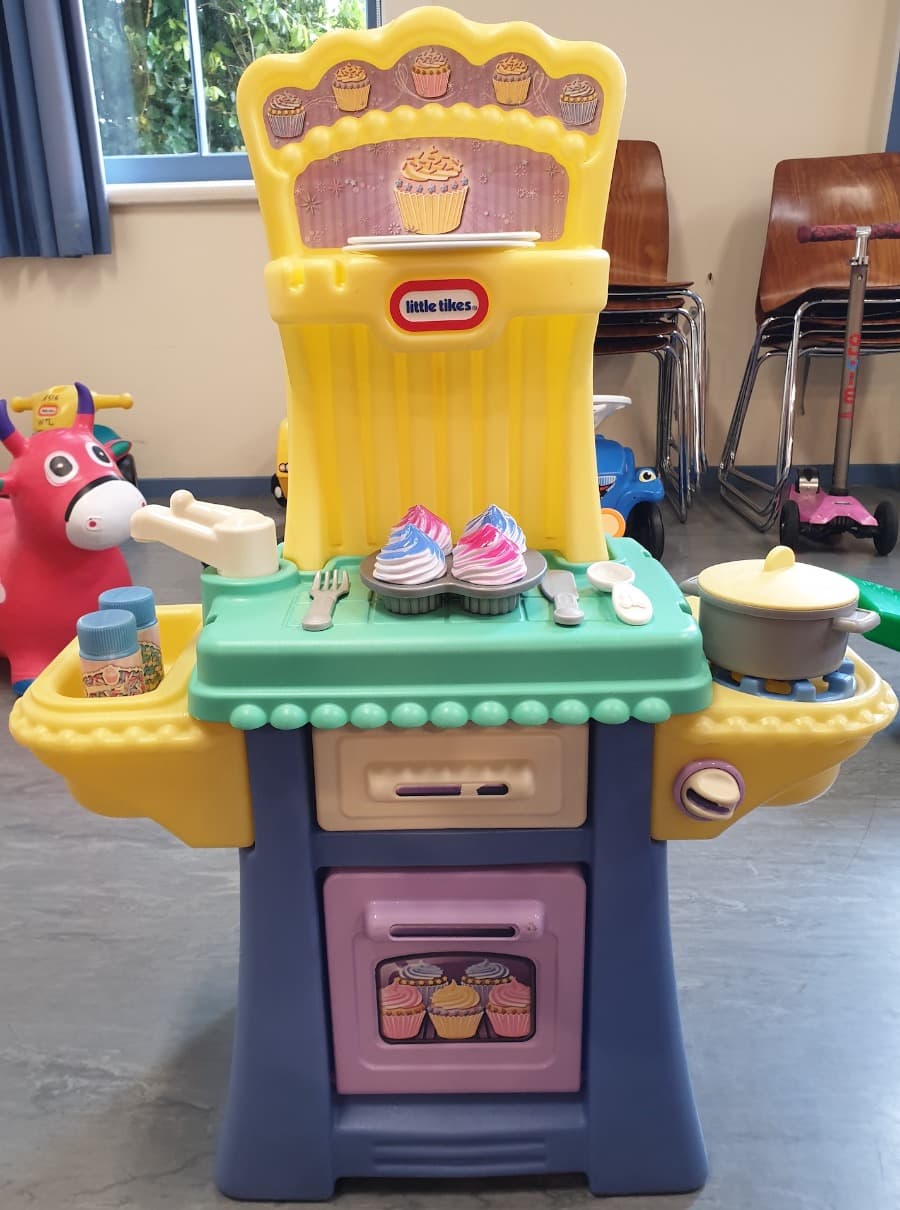 Little tikes store cupcake kitchen